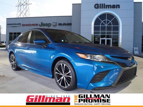 Toyota Camry with VIN: 4T1B11HK1KU177343