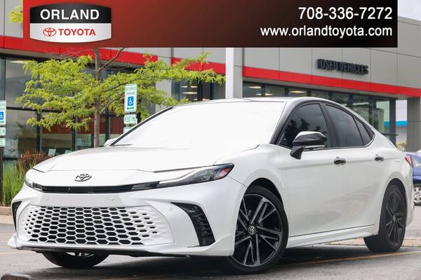 Toyota Camry with VIN: 4T1DAACK8SU037760