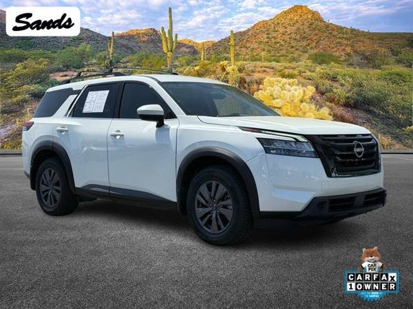 Nissan Pathfinder with VIN: 5N1DR3BAXNC225980