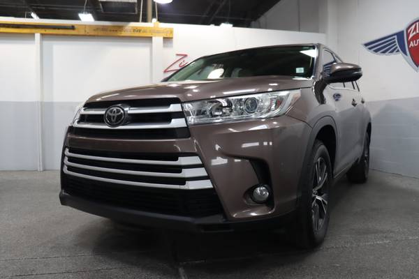 Toyota Highlander with VIN: 5TDZZRFH0HS213313