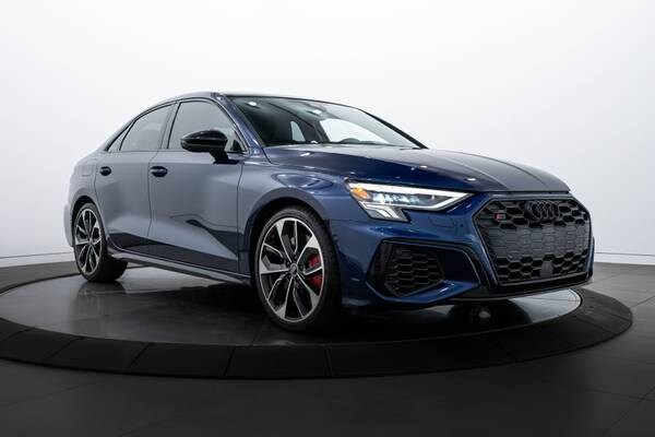 Audi S3 with VIN: WAUH3DGY1NA003923