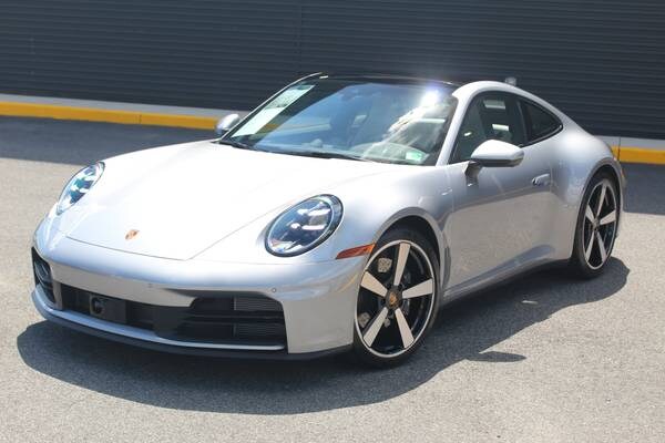 Porsche 911 with VIN: WP0AA2A91SS206901