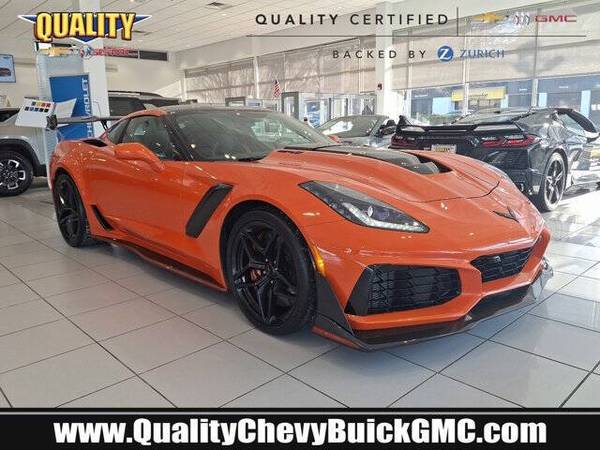 Chevrolet Corvette with VIN: 1G1Y42D99K5802623