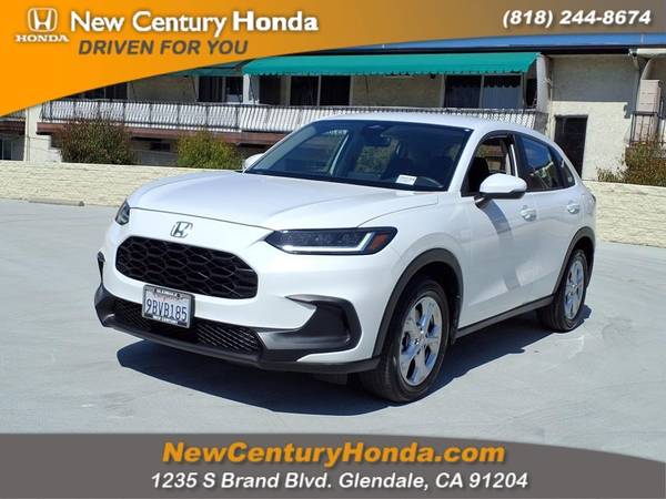 Honda HR-V with VIN: 3CZRZ1H31PM701634