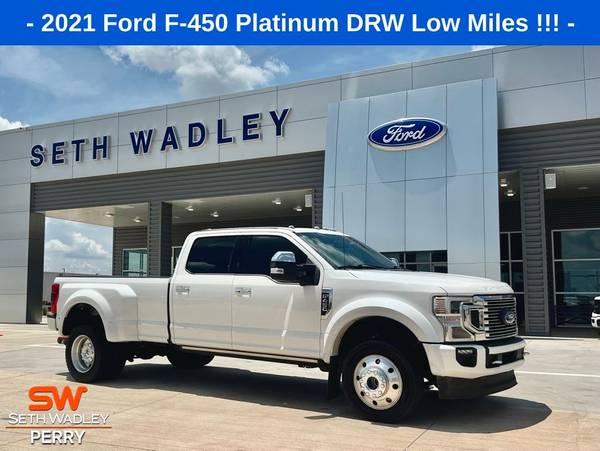 Ford F-450 Super Duty with VIN: 1FT8W4DT4MEC21753