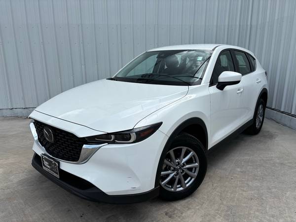 Mazda CX-5 with VIN: JM3KFBAM1N0606393