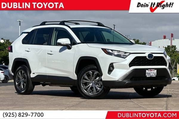 Toyota RAV4 Hybrid with VIN: JTMB6RFV3RD140791
