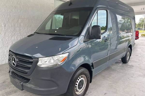 2019 Mercedes-Benz Sprinter 2500 144" WB Crew Diesel