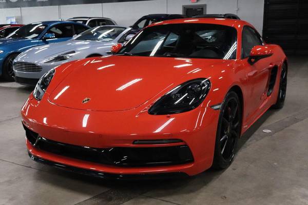 Porsche 718 Cayman with VIN: WP0AB2A80KS278127