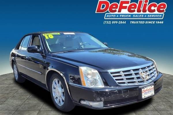 2010 Cadillac DTS Base