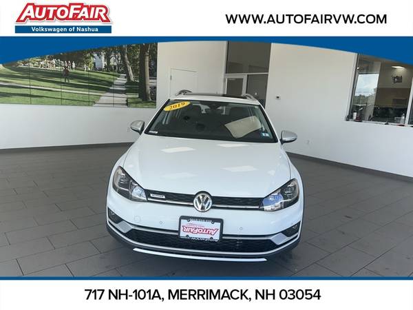 Volkswagen Golf Alltrack with VIN: 3VWH17AU7KM511289