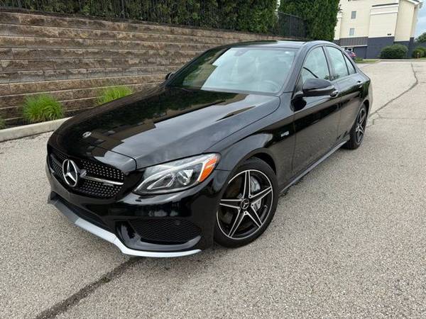 Mercedes-Benz C-Class with VIN: 55SWF6EB9JU253230