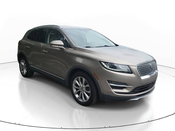 Lincoln MKC with VIN: 5LMCJ2C90KUL50183