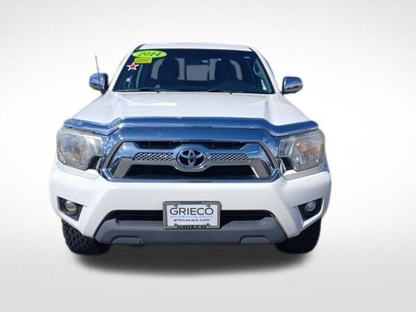 Toyota Tacoma with VIN: 5TFUU4EN6EX101267