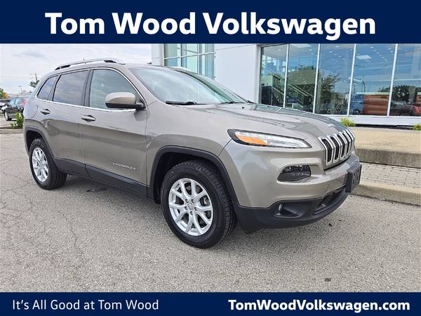 Jeep Cherokee with VIN: 1C4PJMCB4HW659692
