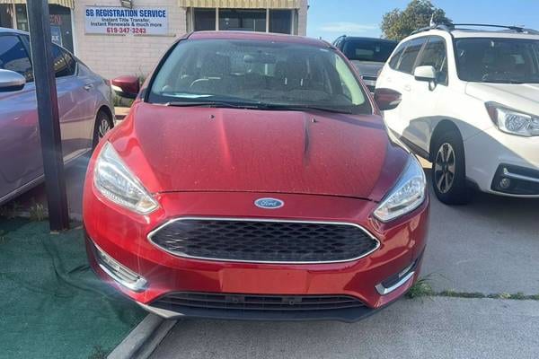 2016 Ford Focus SE Hatchback