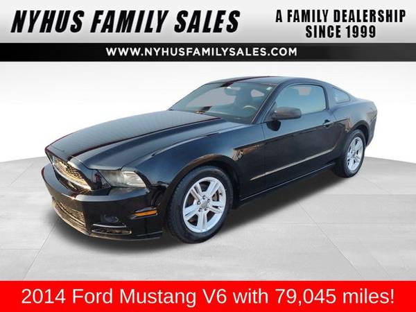 Ford Mustang with VIN: 1ZVBP8AM2E5209428