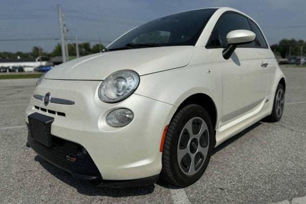 2016 FIAT 500e Battery Electric Hatchback