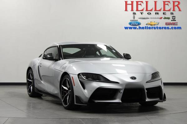Toyota GR Supra with VIN: WZ1DB4C08LW030400