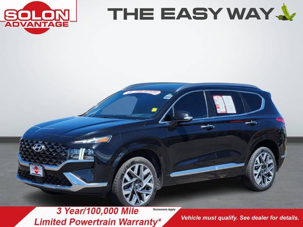 Hyundai Santa Fe with VIN: 5NMS5DAL9NH374866