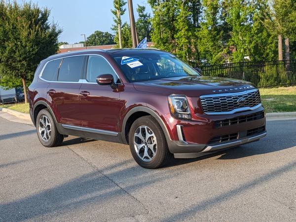 Kia Telluride with VIN: 5XYP34HC4LG007690