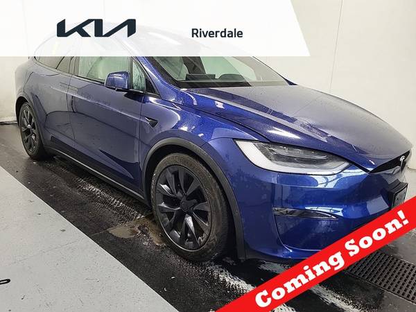 Tesla Model X with VIN: 7SAXCBE61NF343670