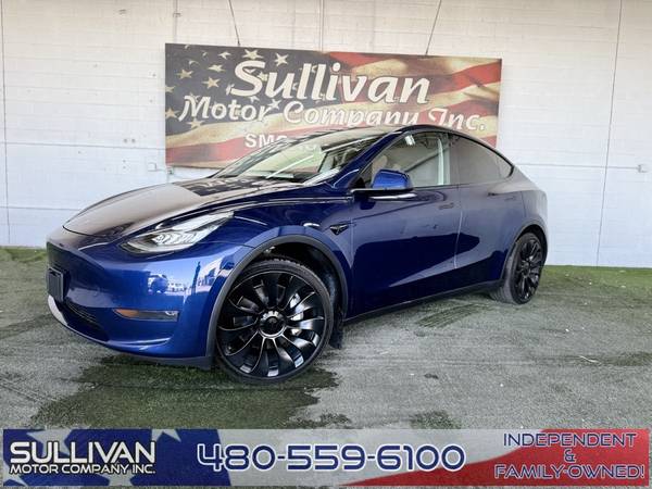 Tesla Model Y with VIN: 7SAYGDEE7PA064347