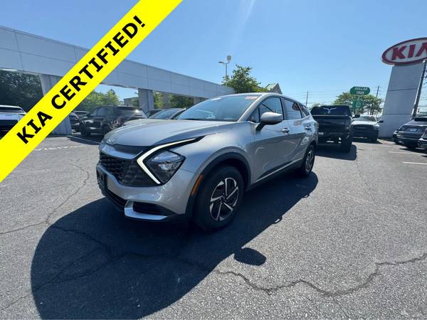 Kia Sportage Hybrid with VIN: KNDPUCAG8P7064000