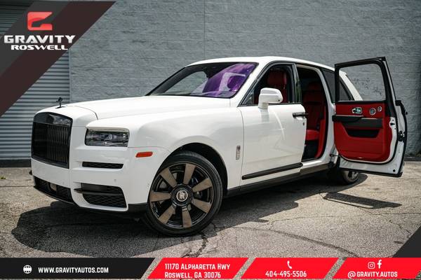 Rolls-Royce Cullinan with VIN: SLATV4C07LU201030