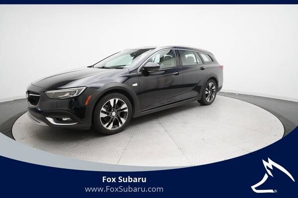 Buick Regal TourX with VIN: W04GU8SXXK1028634