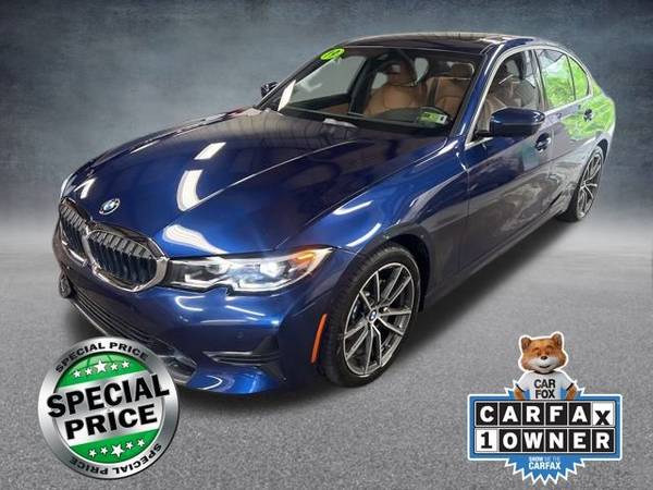 BMW 3 Series with VIN: WBA5R1C54KAK08997
