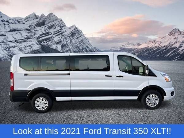 Ford Transit Passenger Van with VIN: 1FBAX2Y82MKA03714