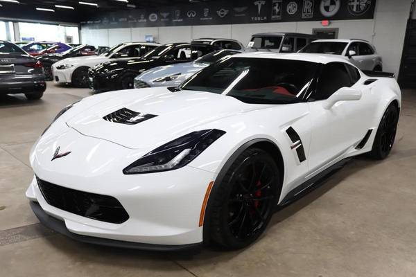 Chevrolet Corvette with VIN: 1G1YY2D74K5103709
