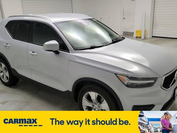 Volvo XC40 with VIN: YV4AC2HK1L2305543