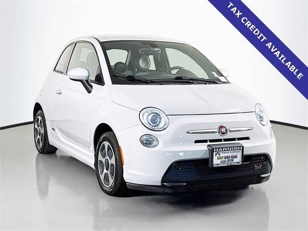 FIAT 500e with VIN: 3C3CFFGEXHT609213
