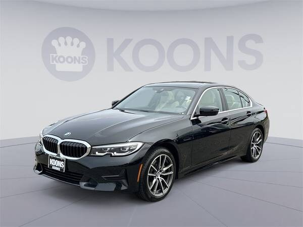 BMW 3 Series with VIN: 3MW5R7J07M8B72246