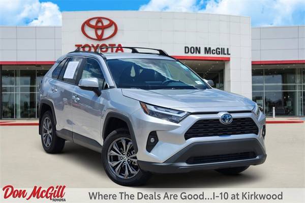 Toyota RAV4 Hybrid with VIN: 4T3B6RFV8PU137109
