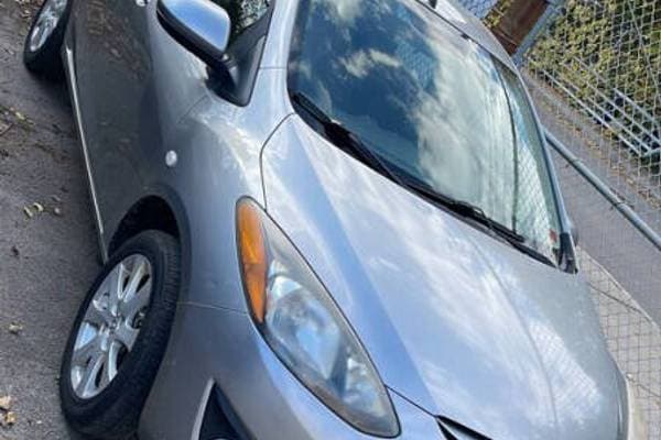 2011 Mazda 2 Touring Hatchback