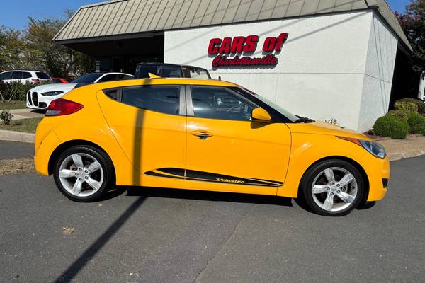 2015 Hyundai Veloster Base Hatchback