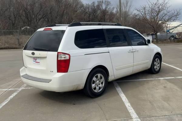 2008 Kia Sedona LX