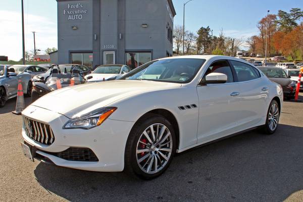 Maserati Quattroporte with VIN: ZAM56YRA1K1328325