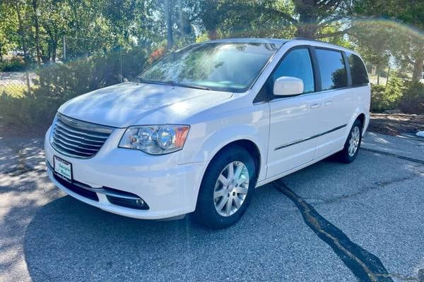 2015 Chrysler Town and Country Touring