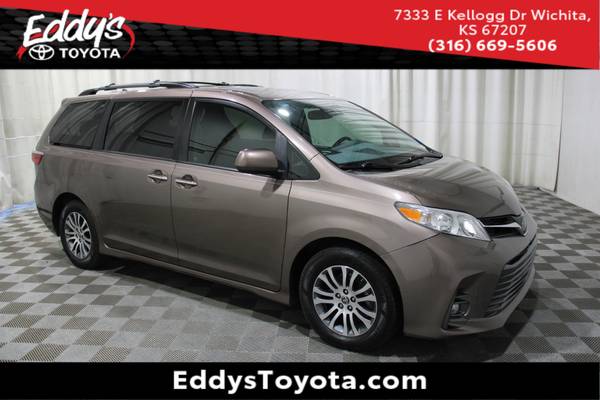 Toyota Sienna with VIN: 5TDYZ3DC3LS075548