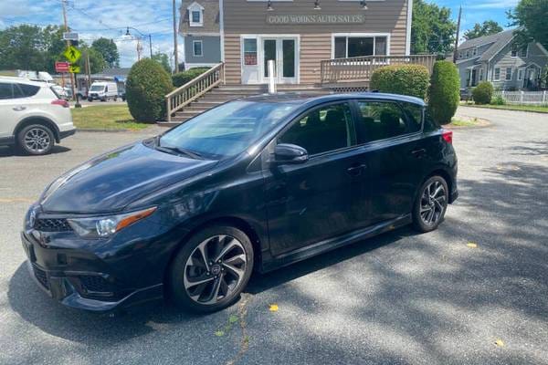 2017 Toyota Corolla iM Base Hatchback