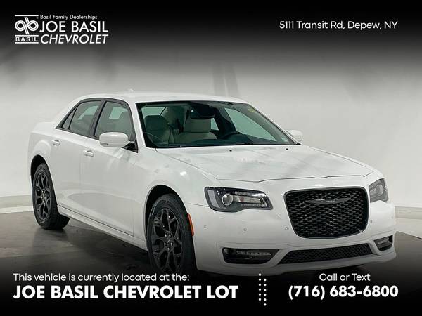 Chrysler 300 with VIN: 2C3CCASG6PH561267