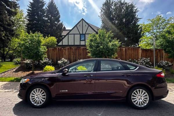 2013 Ford Fusion Hybrid SE