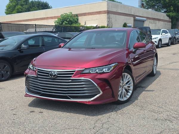 Toyota Avalon with VIN: 4T1AZ1FB6LU040195