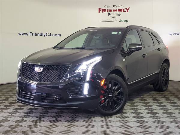 Cadillac XT5 with VIN: 1GYKNGRS6RZ700079