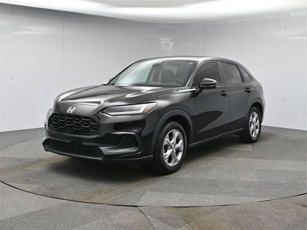 Honda HR-V with VIN: 3CZRZ1H31PM737419