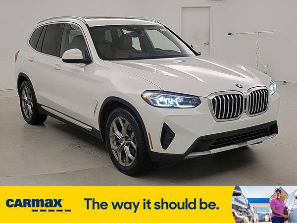 BMW X3 with VIN: WBX47DP08NN135606